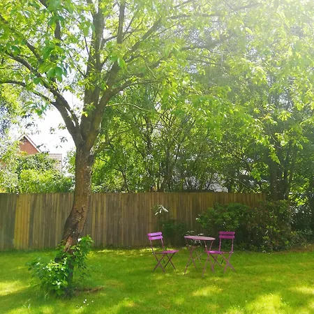 5minute Walk To Lego House - N9 - Garden On Site Apartment